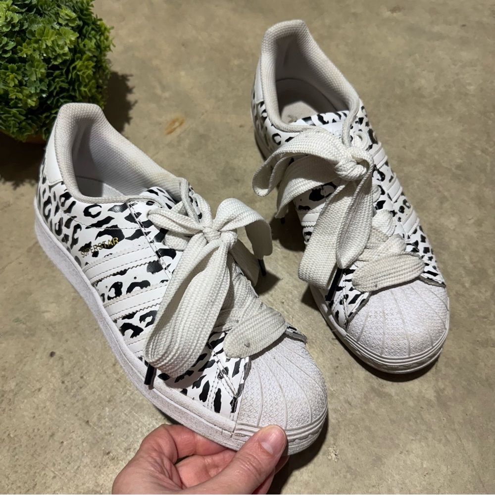 Adidas Superstar Leopard Cheetah Print Sneakers Shoes Women Size 7 Sporty Comfy